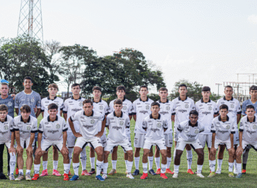 DNA XV Sub-17 cai na semifinal da Field Cup