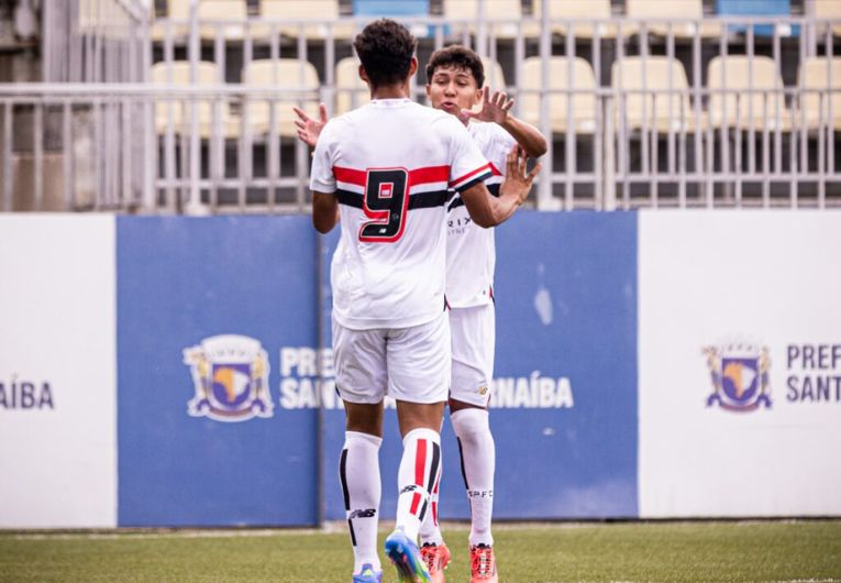 imagem da materia: São Paulo vence no Paulista Sub-15 e Sub-17 e estreia no Sub-20