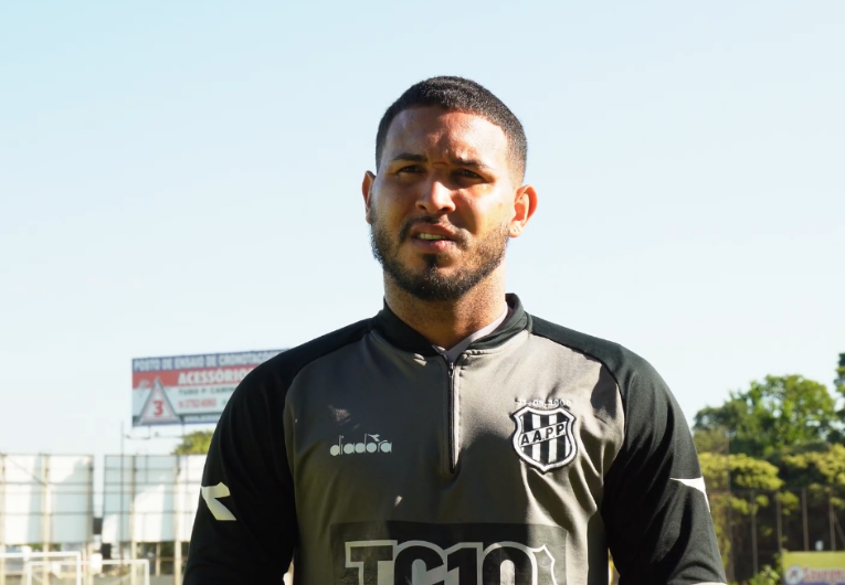 imagem da materia: Wanderson celebra fase na Ponte e projeta encontro com torcida