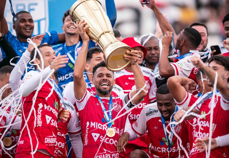imagem da materia: Capivariano volta a ser campeão da Série A2 após 11 anos