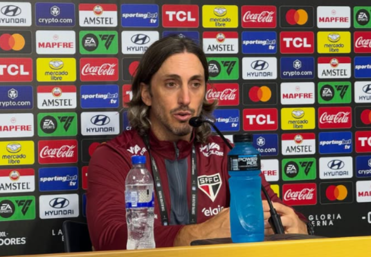 imagem da materia: Invicto na Libertadores, Zubeldía exalta vitória: