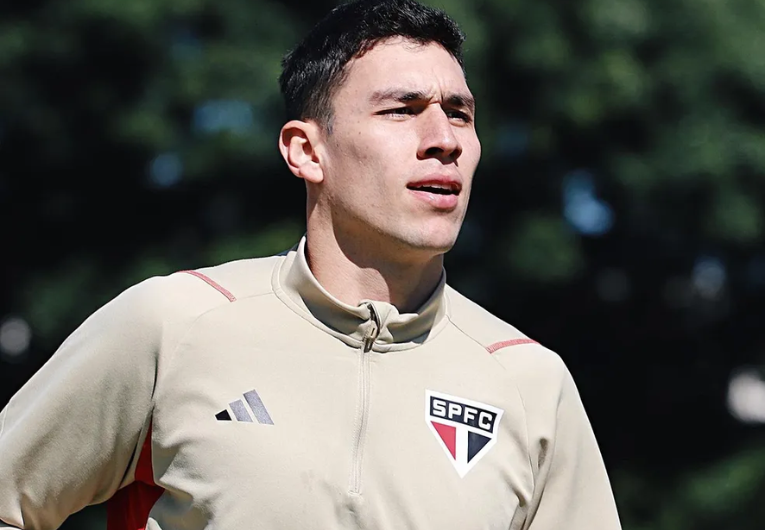 imagem da materia: Ferraresi celebra sequência e projeta duelo contra Atlético-MG