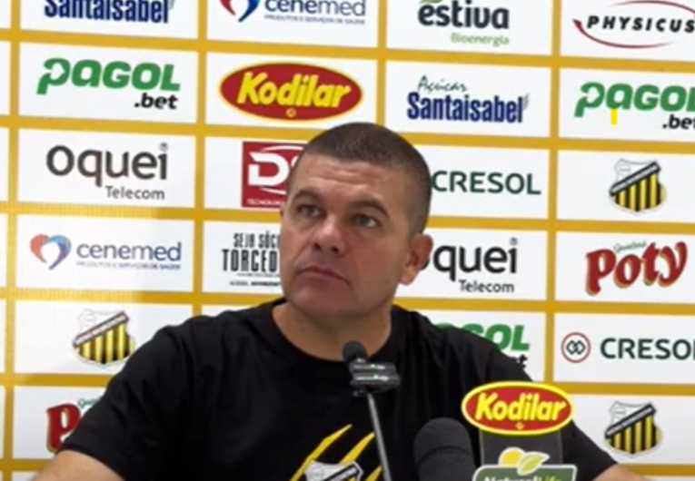 imagem da materia: Umberto Louzer avalia empate do Novorizontino contra o Criciúma