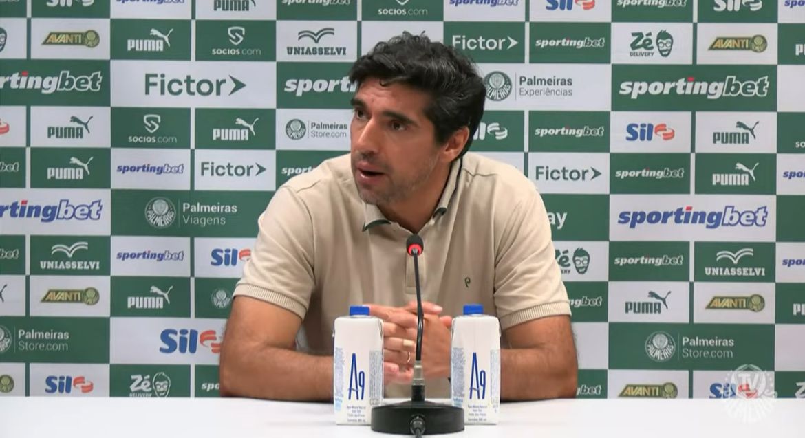 imagem da materia: Abel exalta solidez do Palmeiras na coletiva