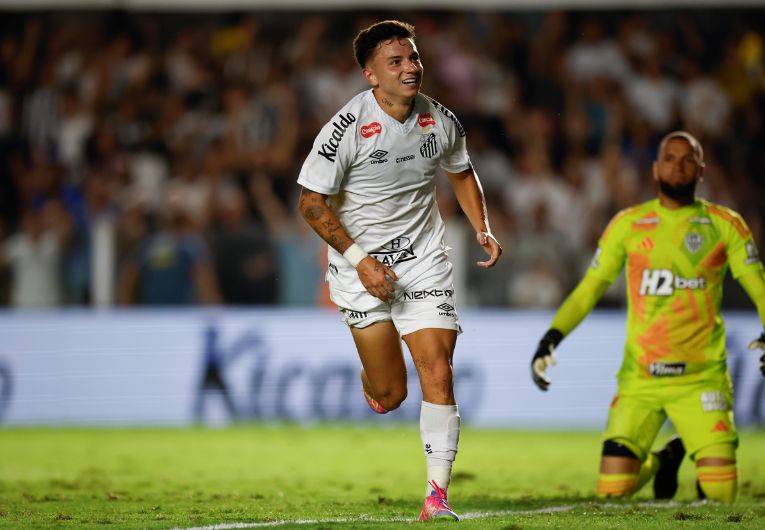 imagem da materia: Santos é eficiente e vence Atlético-MG pelo Brasileirão
