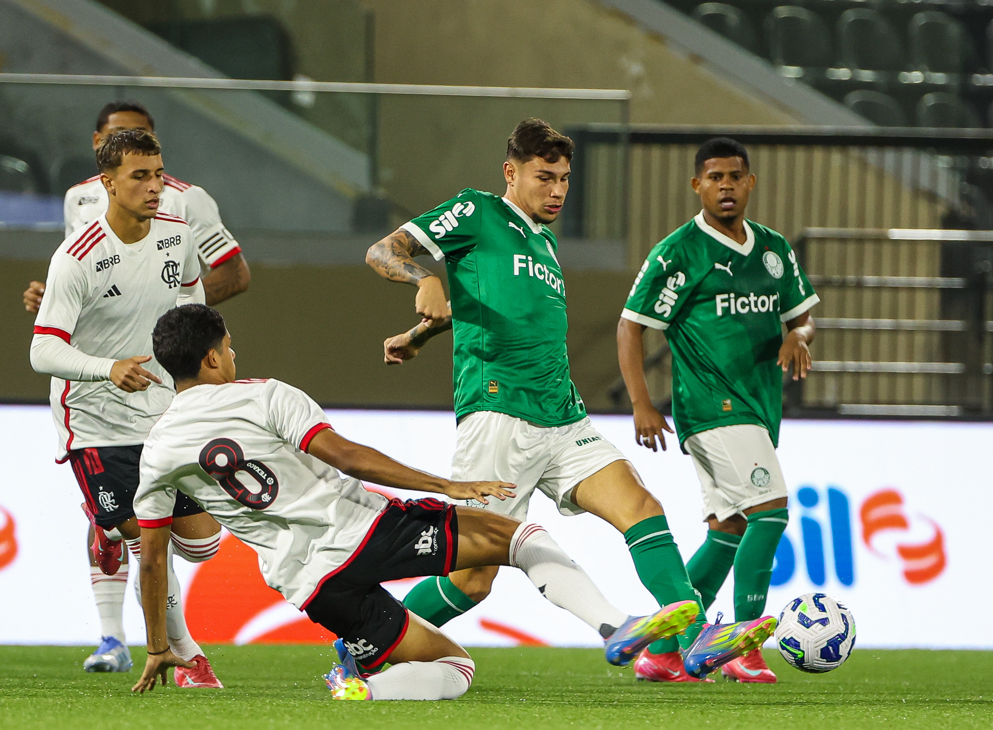 imagem da materia: Palmeiras brilha em rodada do Paulista de base