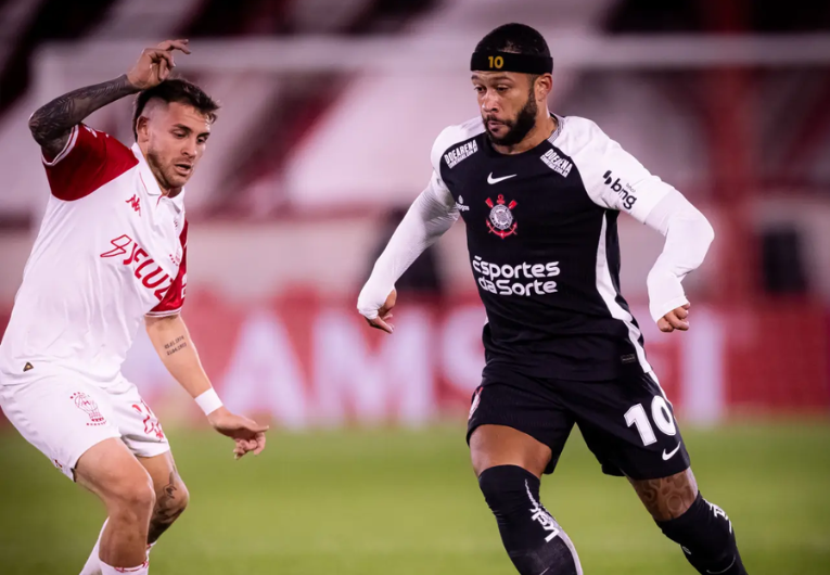 imagem da materia: Corinthians perde até R$ 50 milhões com eliminação