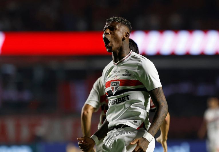 imagem da materia: Arboleda comemora vitória do São Paulo
