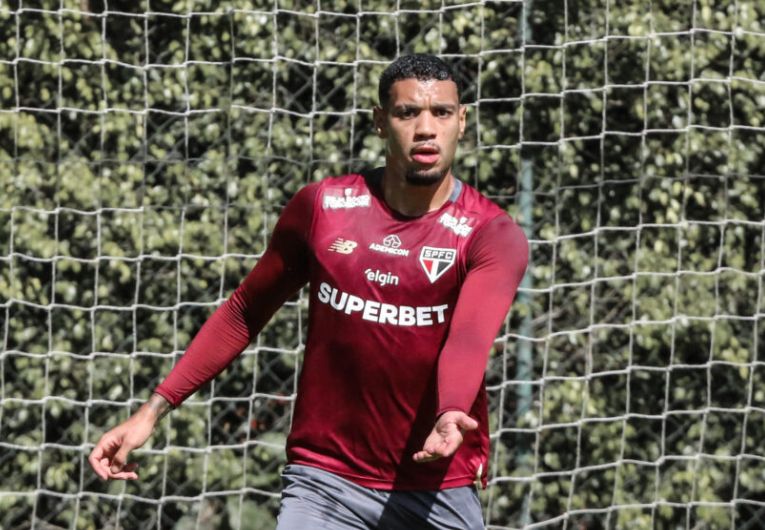 imagem da materia: São Paulo se reapresenta após vitória sobre o Grêmio