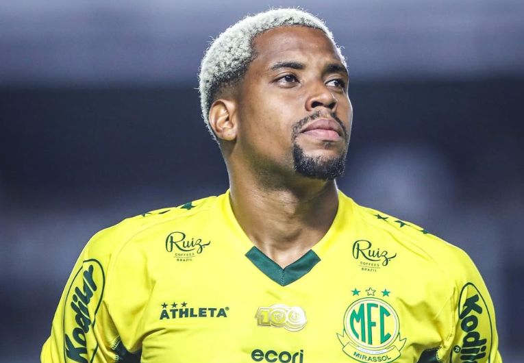 imagem da materia: Iury Castilho se pronuncia sobre afastamento no Mirassol