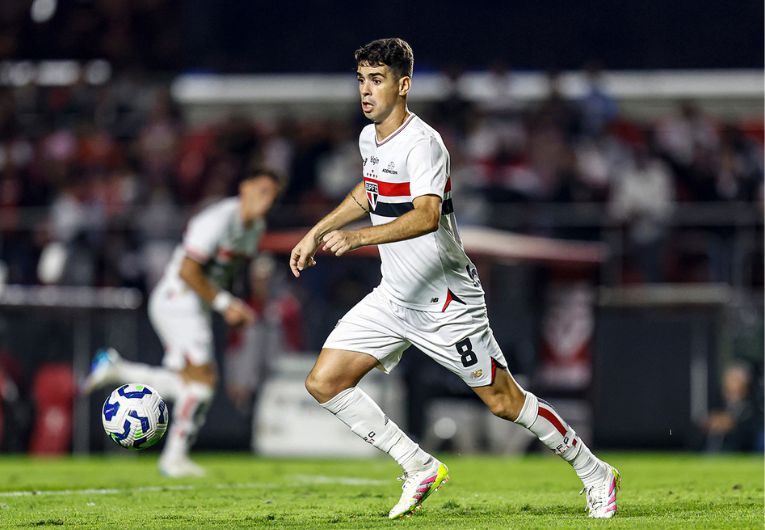 imagem da materia: Oscar tem edema na coxa esquerda