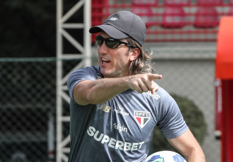 imagem da materia: São Paulo tem desfalques importantes contra o Talleres