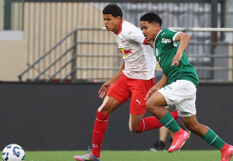 imagem da materia: Palmeiras vence Bragantino pelo Brasileiro Sub-17