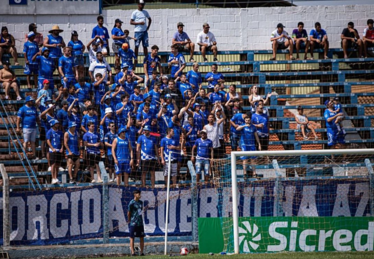 imagem da materia: Torcida do Monte Azul cobra SAF de Neymar Pai e Sheik