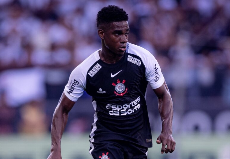 imagem da materia: Lateral direita vira dúvida no Timão