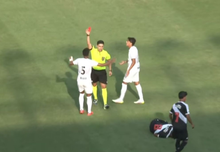 imagem da materia: Santos Sub-20 é derrotado pelo Vasco e cai para 10º lugar