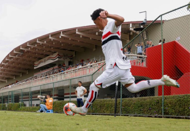 imagem da materia: São Paulo estreia no Campeonato Brasileiro Sub-17