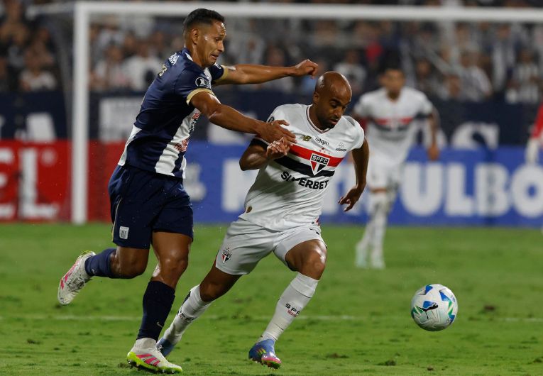 imagem da materia: Lucas Moura comenta sobre seu retorno ao time