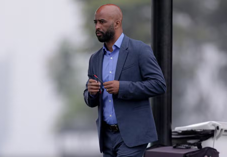 imagem da materia: Stabile mantém Soldado e inicia mudanças no Corinthians