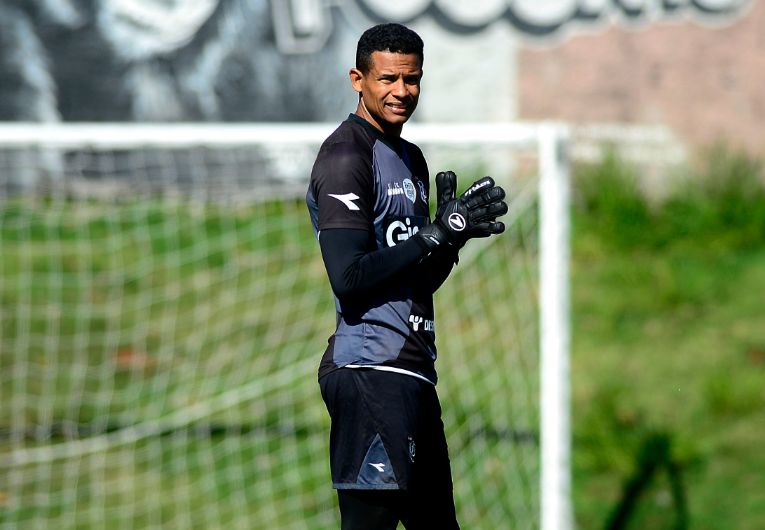 imagem da materia: Diogo Silva valoriza liderança da Ponte Preta e prega foco