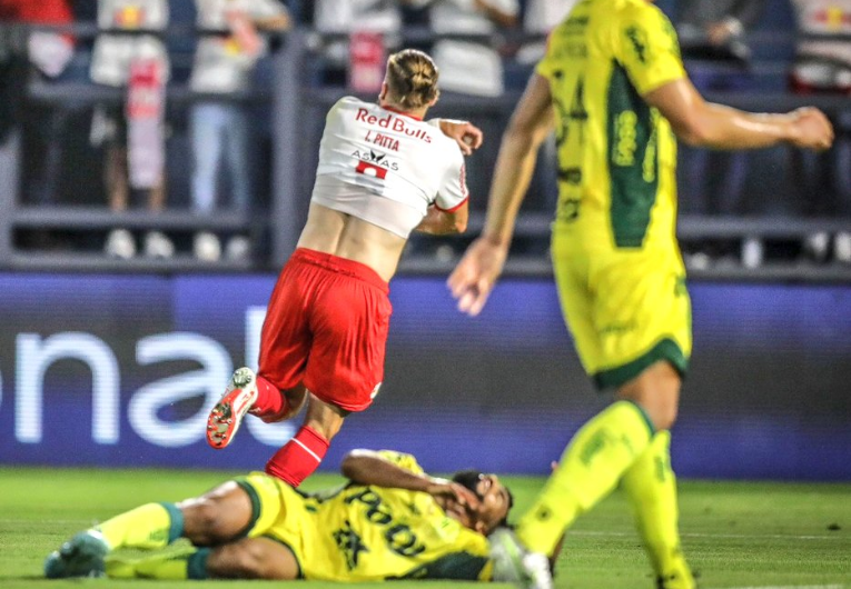 imagem da materia: Mirassol não marcou nos últimos três jogos contra o Bragantino