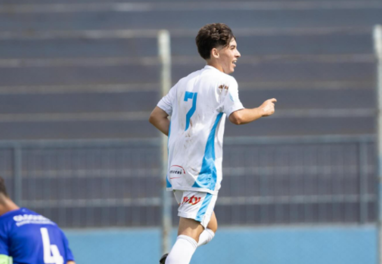 imagem da materia: Marília vence Assisense com facilidade no Sub-15 e Sub-17