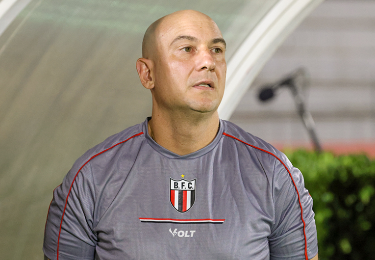 imagem da materia: Apesar de fase ruim, Adalberto Baptista banca Márcio Zanardi