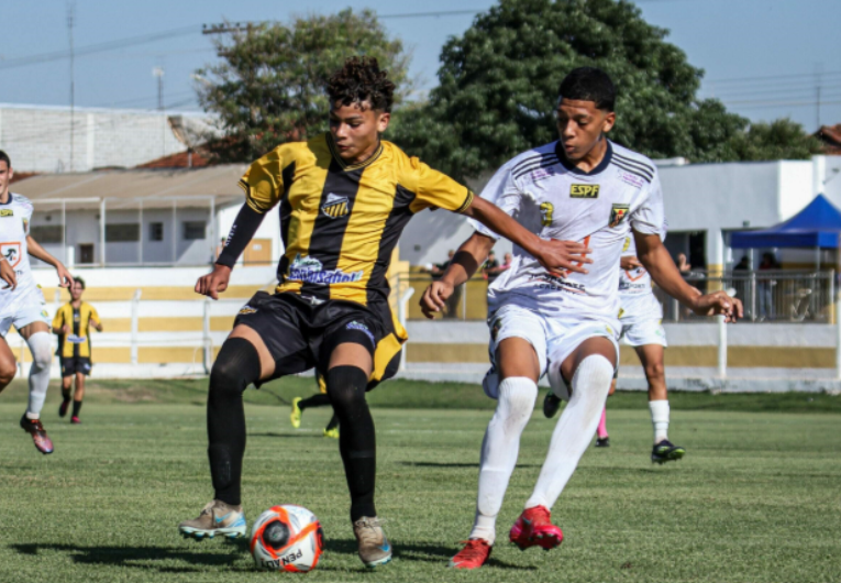 imagem da materia: Santo brilha no Sub-17 e empata no Sub-15 com Novorizontino