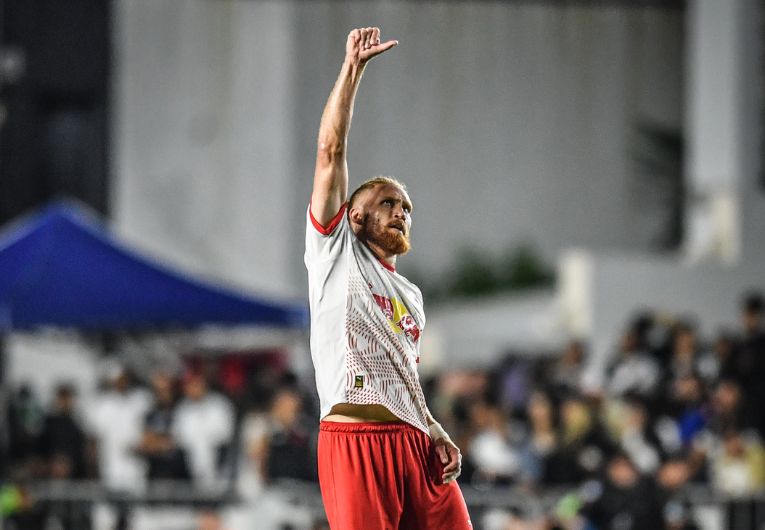 imagem da materia: Isidro Pitta comemora vitória do Bragantino