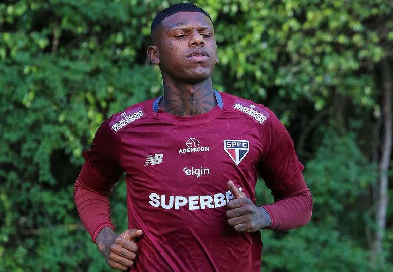 imagem da materia: São Paulo se reapresenta após 3 dias de folga