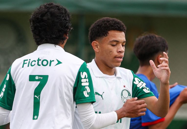 imagem da materia: Palmeiras disputa torneio sub-15 na Alemanha
