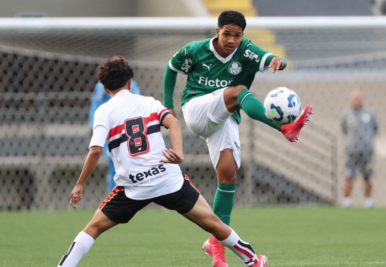 imagem da materia: Palmeiras derrota São Paulo pelo Brasileiro Sub-17