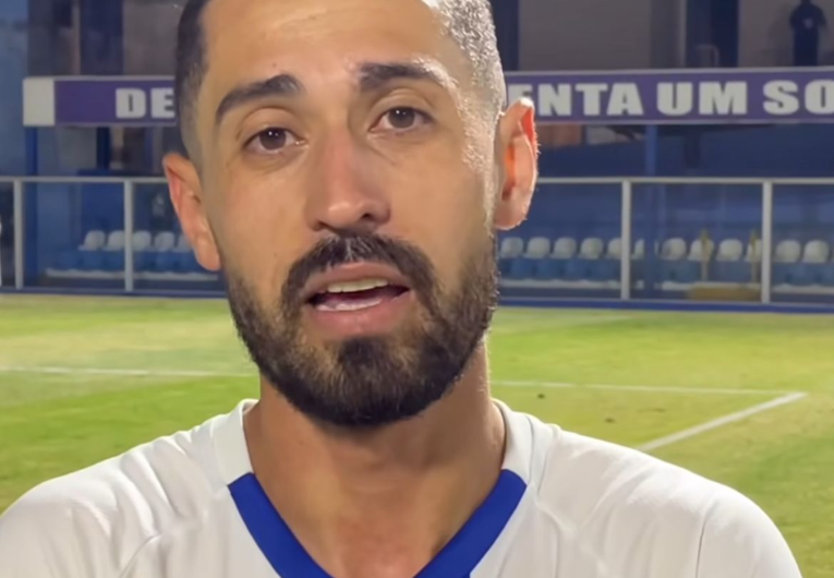 imagem da materia: Cesinha brilha e Água Santa assume vice-liderança
