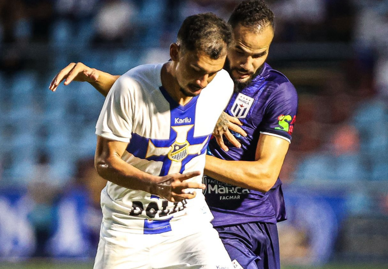 imagem da materia: Bruno Vinícius celebra volta ao Água Santa e invencibilidade