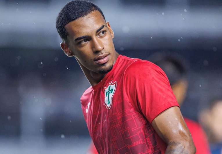 imagem da materia: Denis deve voltar aos treinos; outros nomes seguem fora