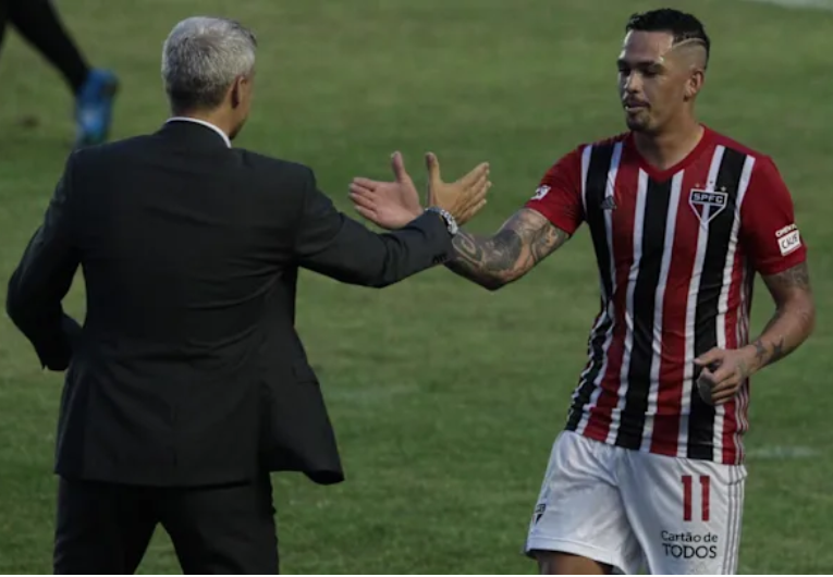 imagem da materia: Crespo reencontra velhos conhecidos na volta ao São Paulo