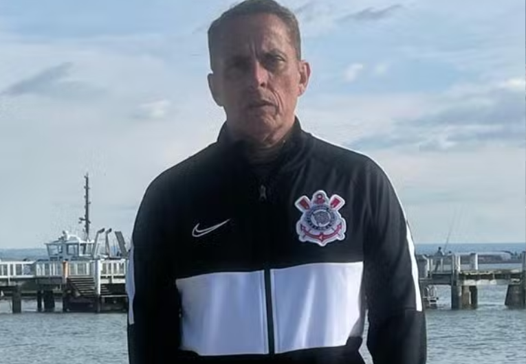 imagem da materia: Novo diretor anuncia 'limpeza' na base do Corinthians