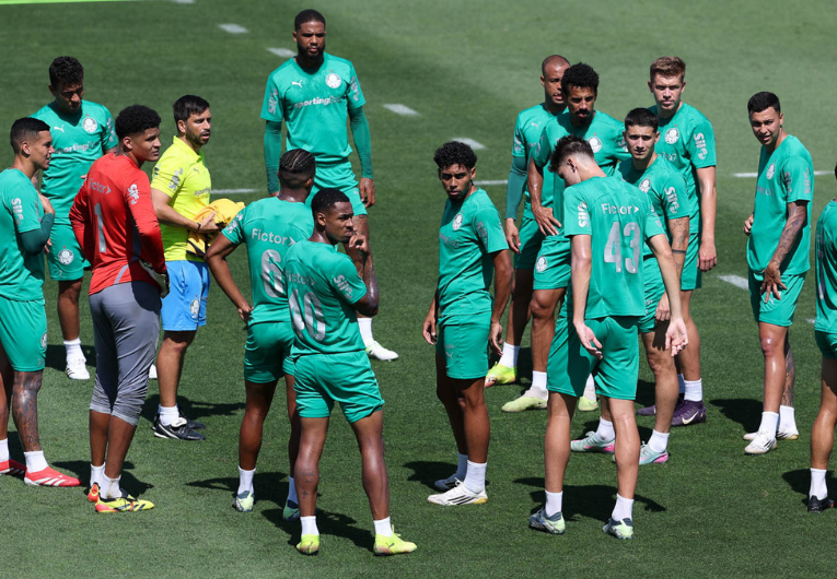 imagem da materia: Palmeiras treina e faz ajustes para enfrentar Inter Miami