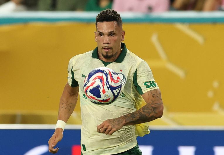 imagem da materia: Paulinho revela que ainda não está 100% fisicamente