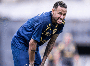 Neymar é diagnosticado com Covid-19