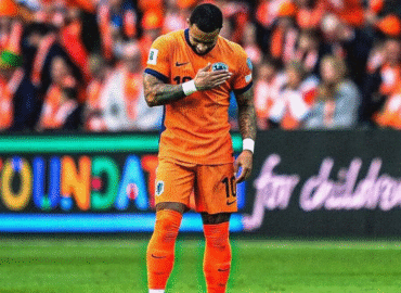 Memphis se torna o maior goleador da Holanda
