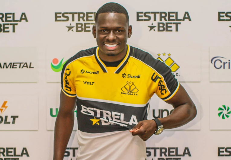 imagem da materia: Criciúma encerra empréstimo de Hudson, jogador da Lusa