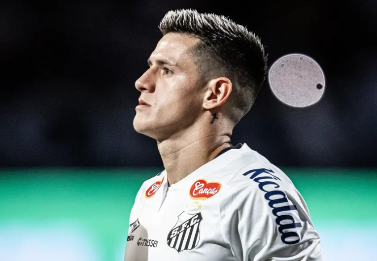 imagem da materia: Presidente do Santos confirma saída de Leo Godoy