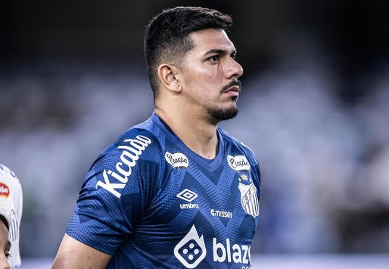 imagem da materia: Santos deve negociar João Paulo para manter Brazão