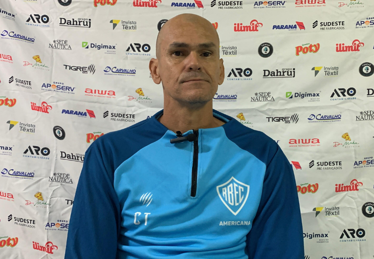 imagem da materia: Na lanterna do grupo, Toth confia na evolução do elenco