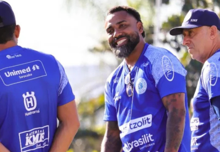 imagem da materia: Coelho cobra postura do elenco para jogo contra o Paulista