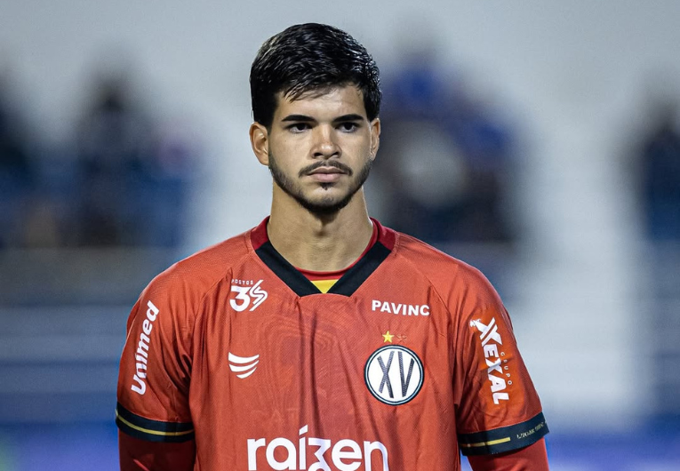 imagem da materia: Aos 19 anos, goleiro do XV recebe chance na Copa Paulista