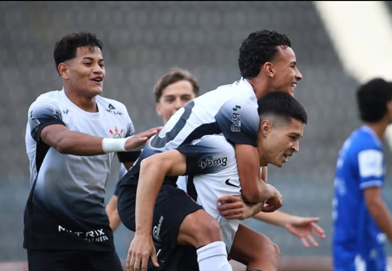 imagem da materia: Corinthians vira para 2 a 1 e supera o São Bento no Paulista
