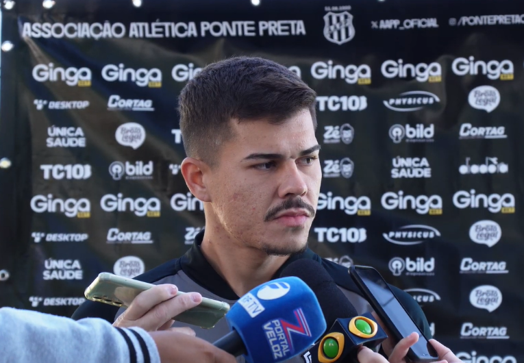 imagem da materia: Leocovick celebra chegada à Ponte e se coloca a disposição