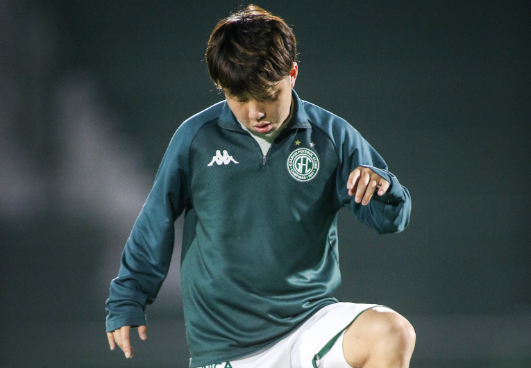 imagem da materia: Ryuta Takahashi estreia pelo Guarani após três meses